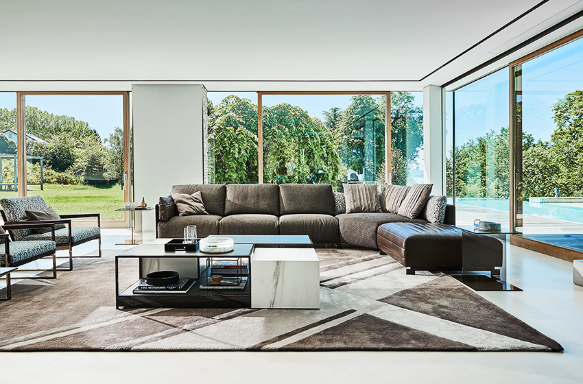 Sofa prie lango